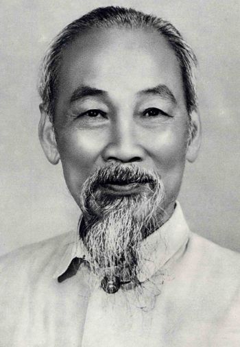 Kỉ niệm 128 năm ngày sinh Chủ tịch Hồ Chí Minh