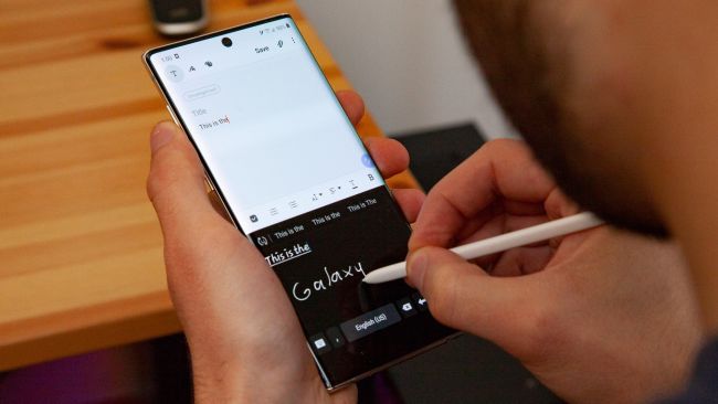 Samsung Galaxy Note 10 - điện thoại nhỏ gọn