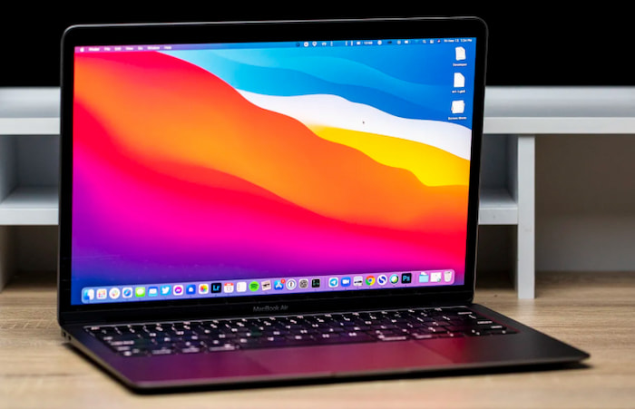 Apple MacBook Air (2020) - Laptop tốt nhất
